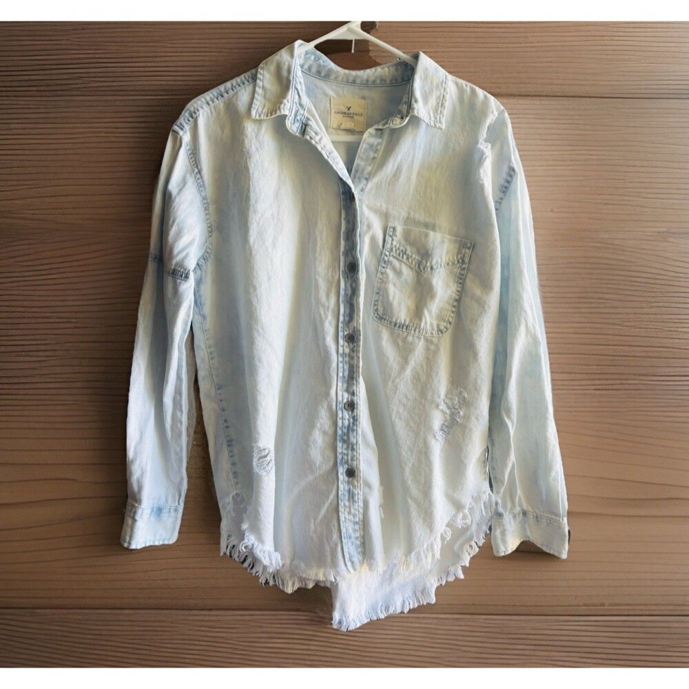 American Eagle Oversized Denim Shirt XS Light Wash Distressed Frayed Hem